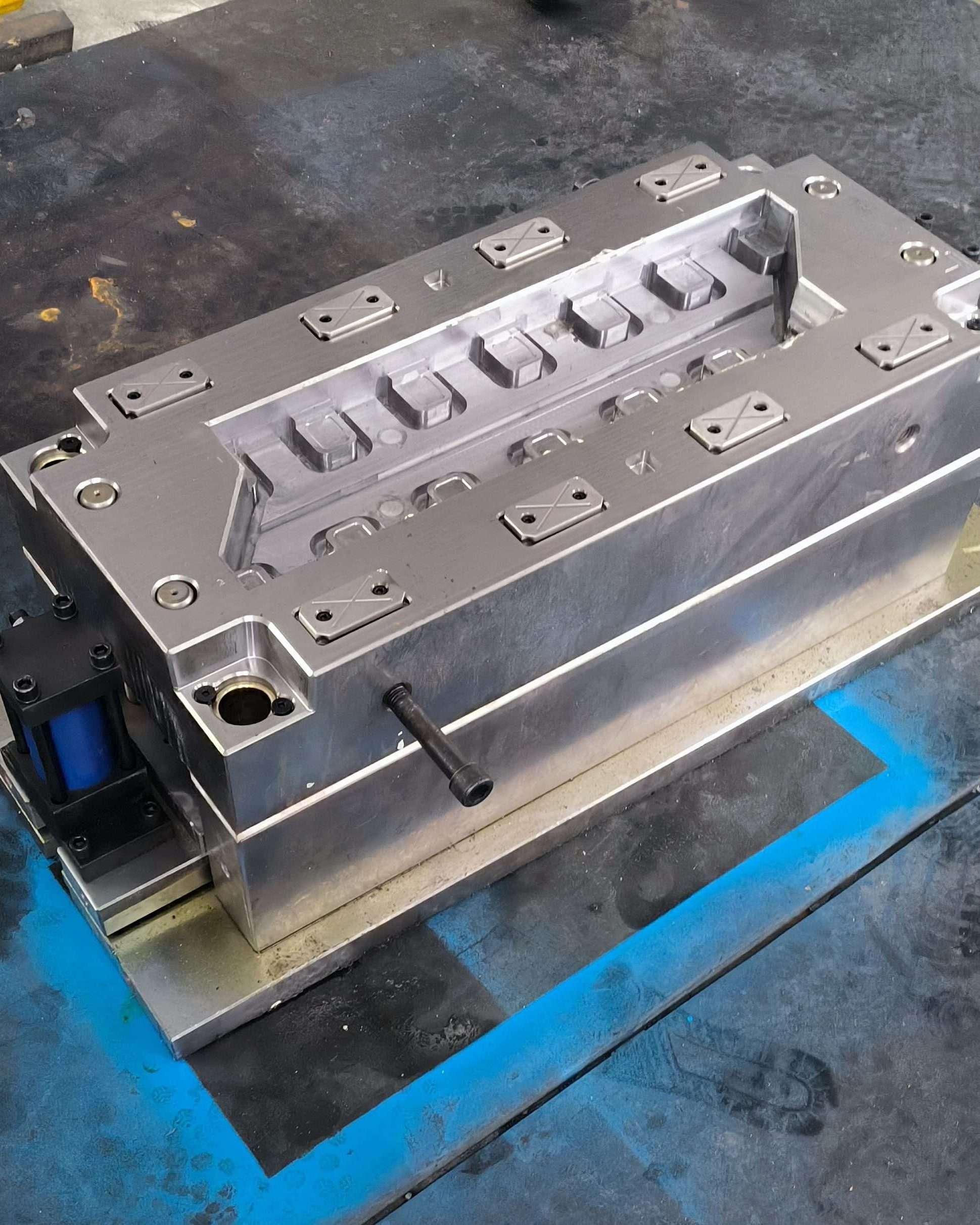 terminal blocks mold